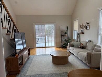 129 Lincoln St unit B, Hudson, MA 01749 - photo 2