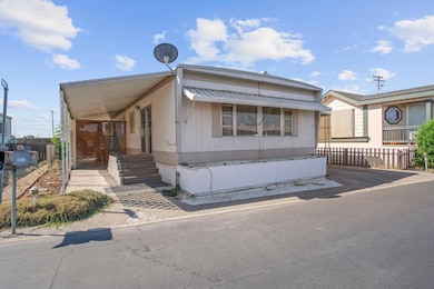 3012 Donner Dr unit 32, Ceres, CA 95307 - photo 2