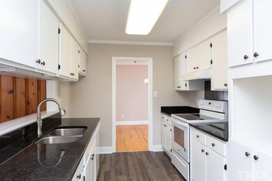 805 Graham St, Raleigh, NC 27605 - photo 6