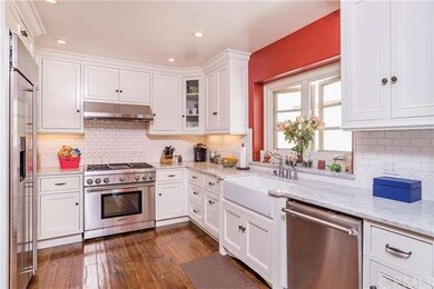 Thermador Range, Dishwasher, GE Monogram Built in 