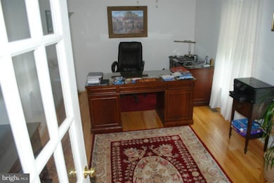 2911 Gray Beech Dr, Harwood, MD 20776 - photo 5