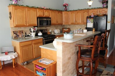 Photo 6