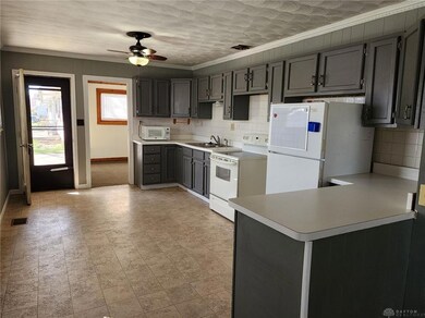 1586 Drake Dr, Xenia, OH 45385 - photo 5