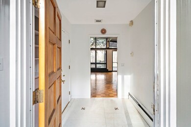 367 Newton St, Chestnut Hill, MA 02467 - photo 5