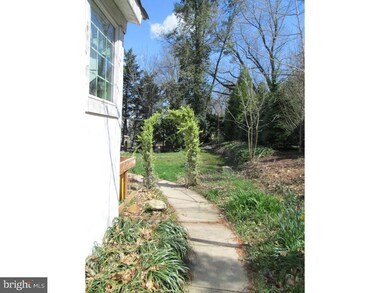719 Hillborn Ave, Swarthmore, PA 19081 - photo 4