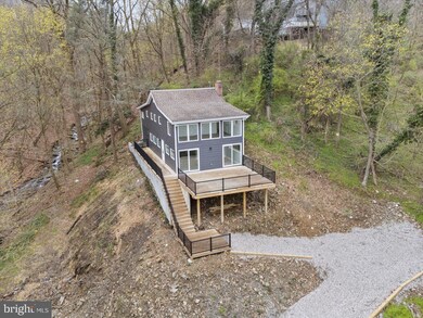 790 2nd St, Mount Wolf, PA 17347 - photo 2