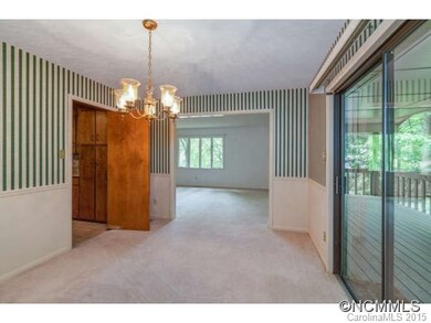 22 Gardenwood Ln, Asheville, NC 28803 - photo 7