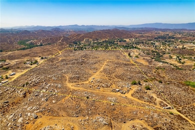 0 Herbert unit SW25157075, Perris, CA 92570 - photo 6