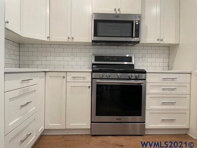 2539 Lydia Lp N, Hubbard, OR 97032 - photo 4