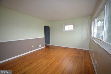 5909 Franklin Ave, Gwynn Oak, MD 21207 - photo 4