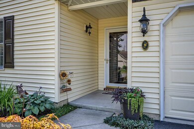 9 Thorndale Dr, Myerstown, PA 17067 - photo 4