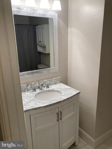 5824 Tudor Ln, Rockville, MD 20852 - photo 7