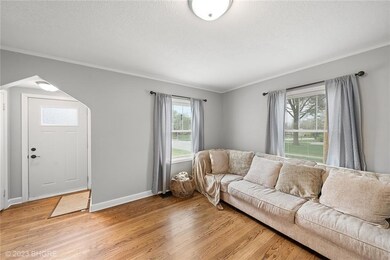 3945 Beaver Ave, Des Moines, IA 50310 - photo 2