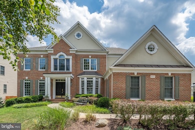 26112 Talamore Dr, Chantilly, VA 20152 - photo 2