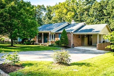 1065 Carriage Dr, Harrisonburg, VA 22801 - photo 2