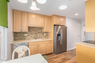 18005 N 99th Dr, Sun City, AZ 85373 - photo 6