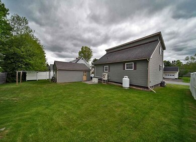 big-lawn-maine-home