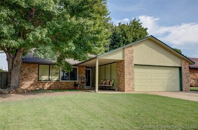 426 W Los Angeles Place, Broken Arrow, OK 74011 - photo 2