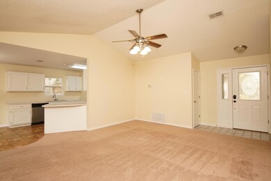 7909PleasantOakKitandliv