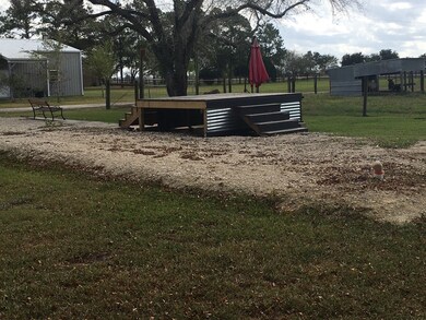 7031 Kamas Ln, Needville, TX 77461 - photo 2