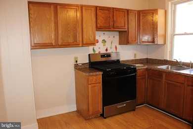 103 W 6th Ave unit 2ND FLOOR, York, PA 17404 - photo 2