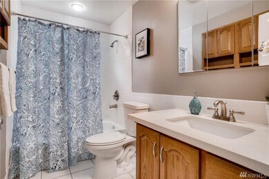 415 216th St SW, Bothell, WA 98021 - photo 2