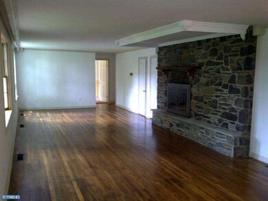 4125 Barberry Dr, Lafayette Hill, PA 19444 - photo 4