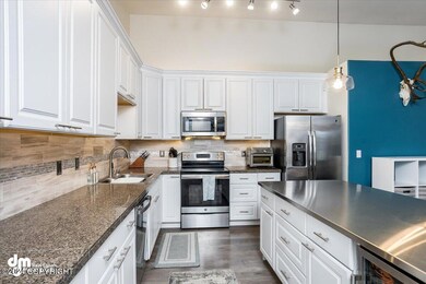11-Kitchen_IMG_6851-Edit