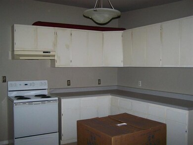 475 Pear St, Merlin, OR 97532 - photo 3