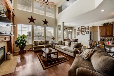 8104 Creek View Dr, North Richland Hills, TX 76180 - photo 5