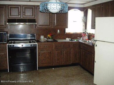 128 Palm St, Olyphant, PA 18447 - photo 5