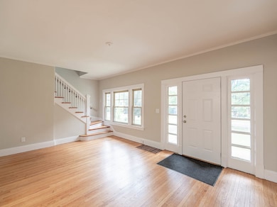 256 Stanley Ave, Waukegan, IL 60085 - photo 2