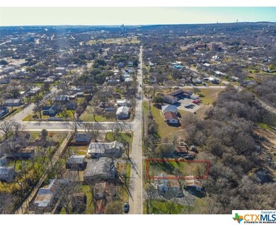 643 E North St, New Braunfels, TX 78130 - photo 4