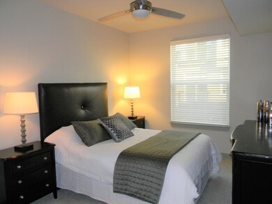 680 E Algonquin Rd unit 1404, Schaumburg, IL 60173 - photo 6