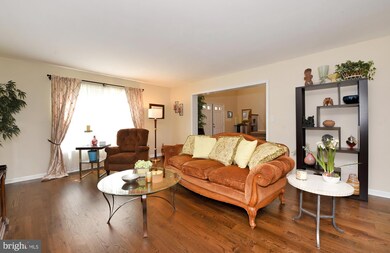 42 Silvers Ln, Plainsboro, NJ 08536 - photo 6