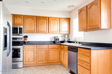 9419 Plumwood Rd, Louisville, KY 40291 - photo 6