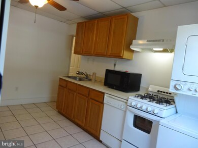 4406 Cresson St, Philadelphia, PA 19127 - photo 4