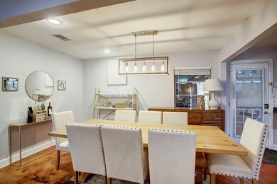 903 W 30th St, Houston, TX 77018 - photo 3