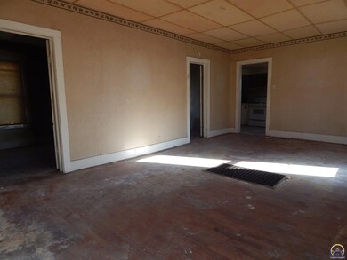 1142 NE Wabash Ave, Topeka, KS 66616 - photo 5