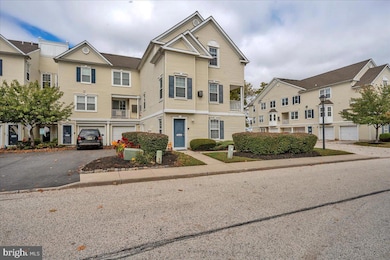 5606 Riverfront Dr unit 5606, Palmyra, NJ 08065 - photo 2