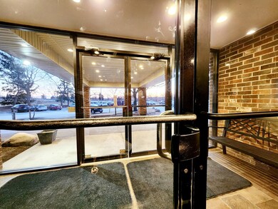 1002 Castilian Ct unit B112, Glenview, IL 60025 - photo 6