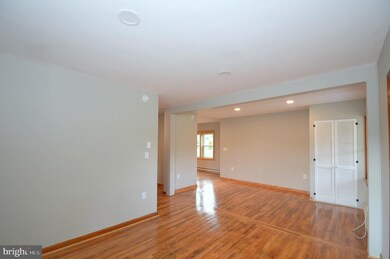 2320 Valley Rd unit 1, Berkeley Springs, WV 25411 - photo 5