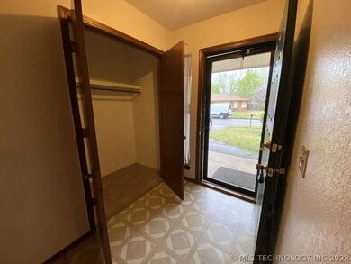 2001 W Honolulu St, Broken Arrow, OK 74012 - photo 2