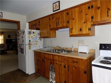 7226  Kitchen