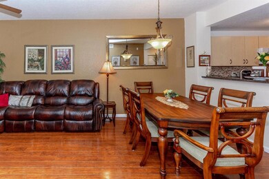 LIVING / DINING