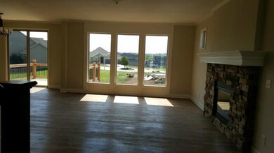 5911 Redbud St, Shawnee, KS 66218 - photo 5