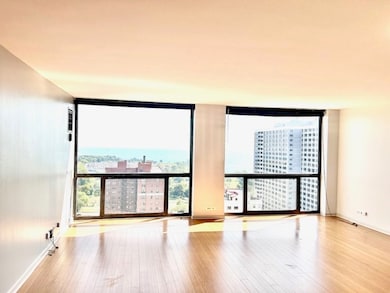 4343 N Clarendon Ave unit 2504, Chicago, IL 60613 - photo 2