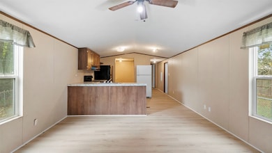 15211 Paradise Cove Dr, Willis, TX 77318 - photo 4