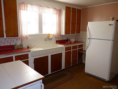 37 Washington St, North Tonawanda, NY 14120 - photo 4