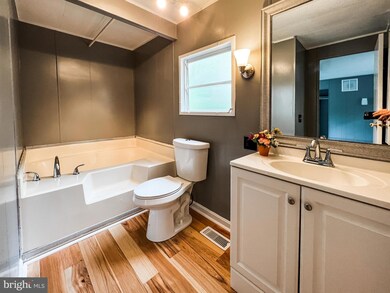 18 Diane Dr, Lothian, MD 20711 - photo 7